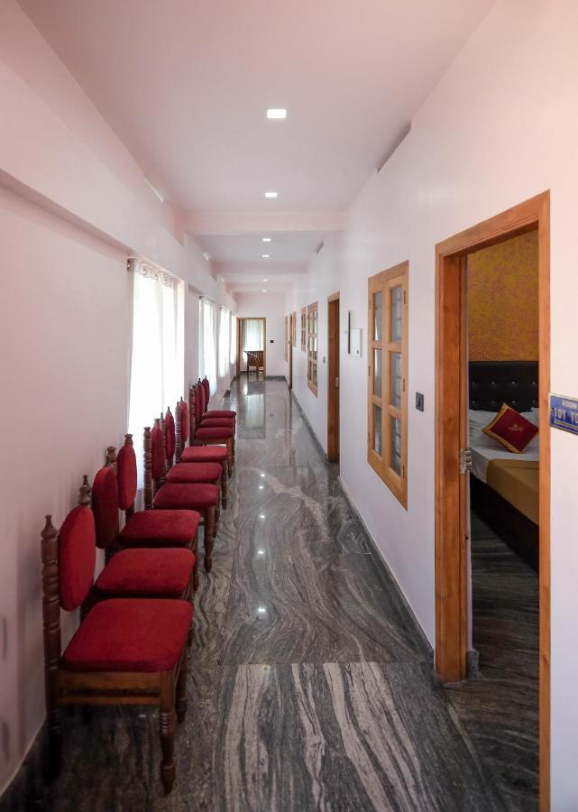 Hotel Wayanad Stay Kalpetta Bagian luar foto