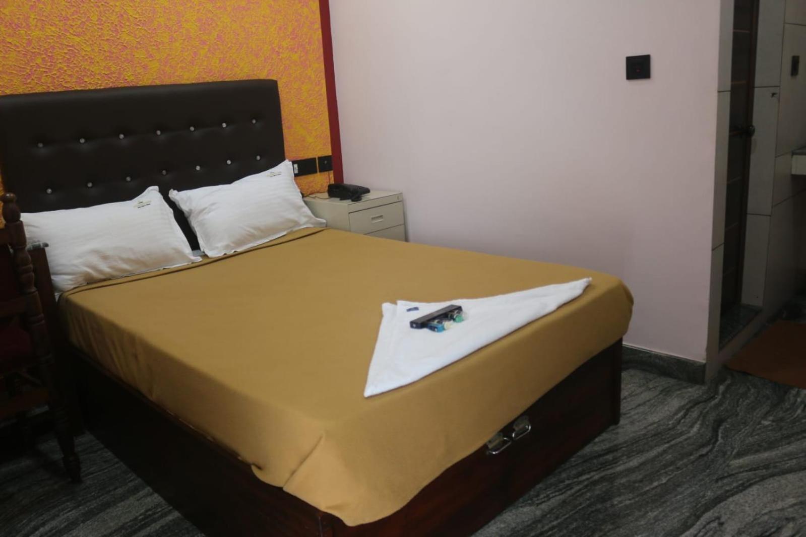 Hotel Wayanad Stay Kalpetta Bagian luar foto