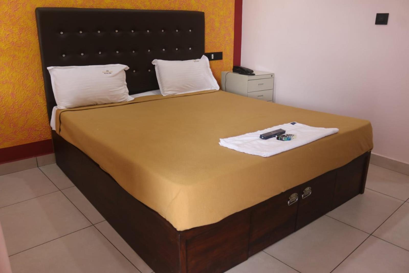 Hotel Wayanad Stay Kalpetta Bagian luar foto